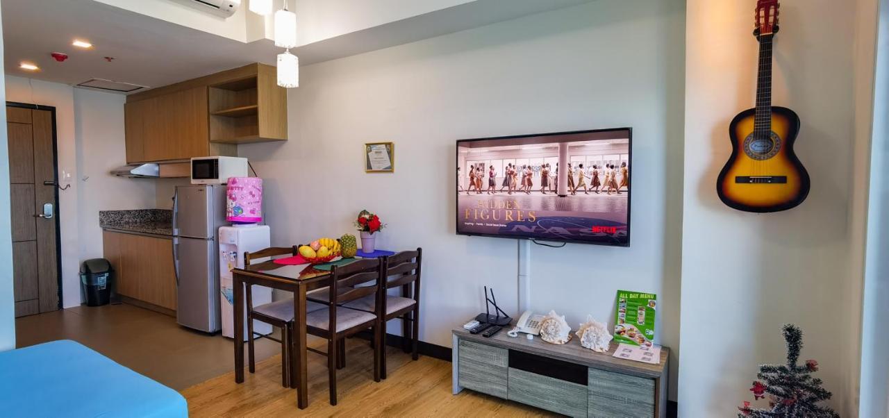 マクタン Oceanfront At Arterra, Fast Wifi, Nflix, Kitchen -Cヴィラ エクステリア 写真